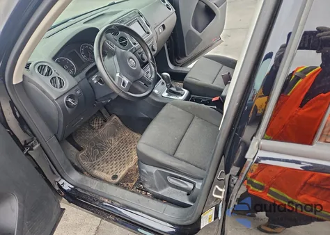 2018 Volkswagen Tiguan Limited z USA, uszkodzony, nr VIN WVGAV7AX2JK000562